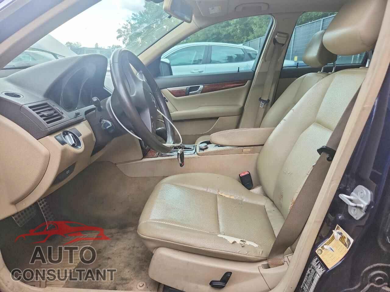 MERCEDES-BENZ C-CLASS 2011 - WDDGF5EB8BF632187