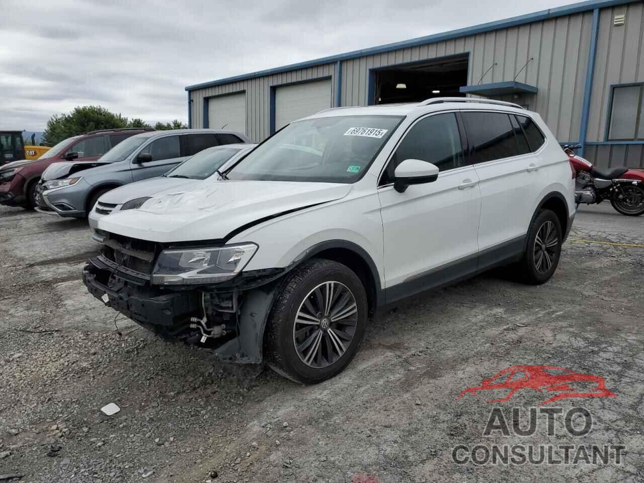 VOLKSWAGEN TIGUAN 2018 - 3VV2B7AX2JM145869