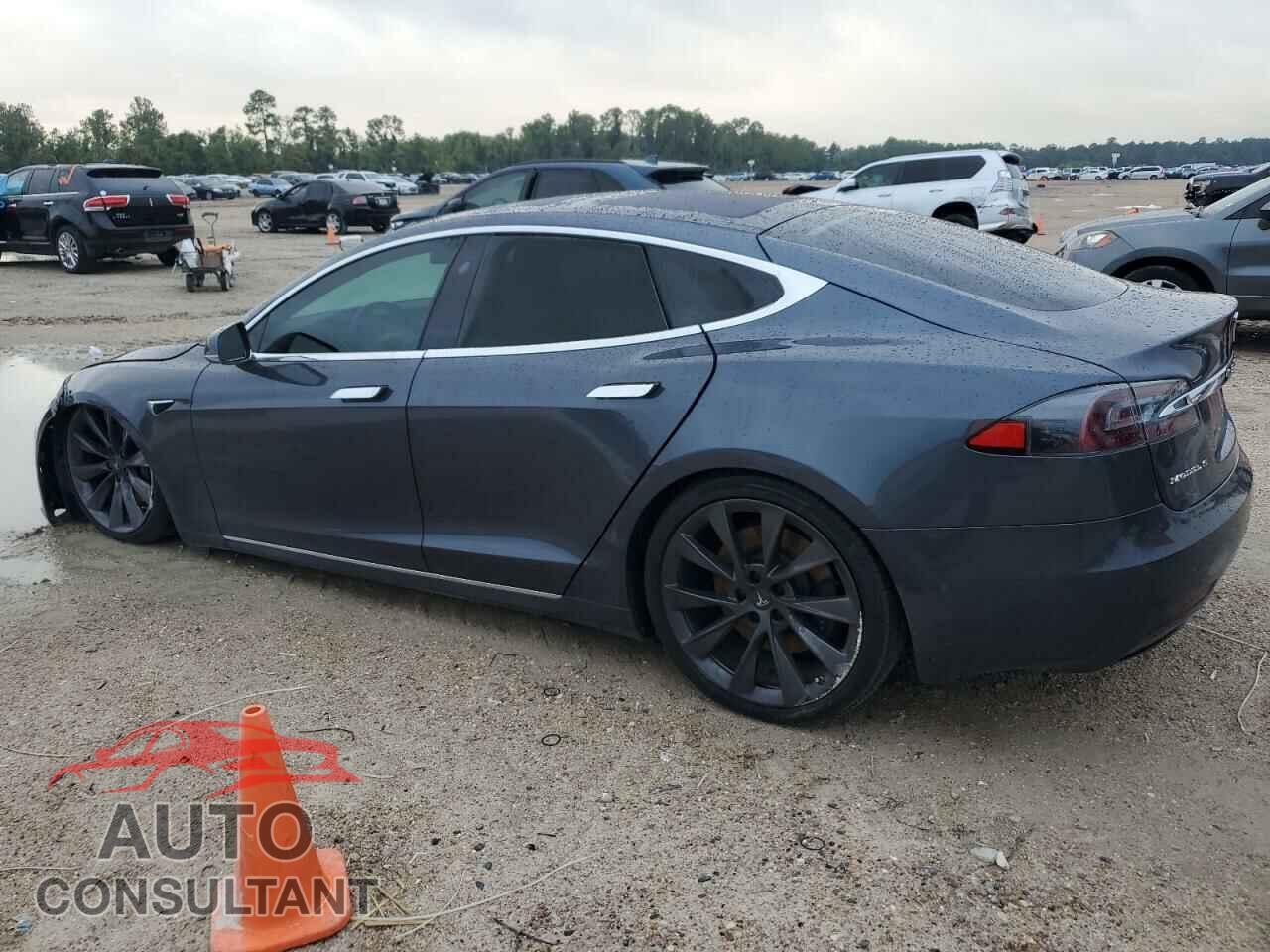 TESLA MODEL S 2018 - 5YJSA1E2XJF258728