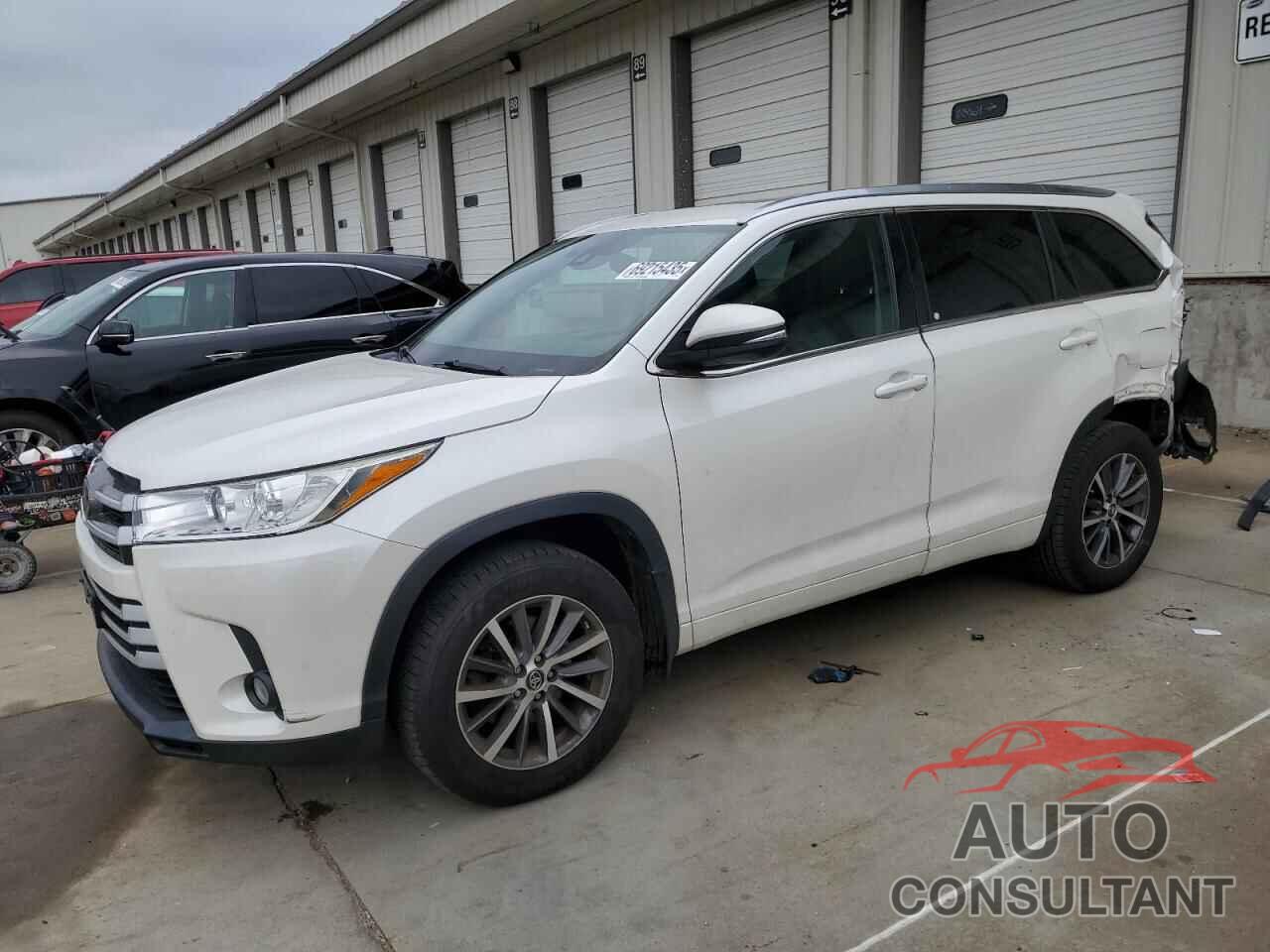 TOYOTA HIGHLANDER 2018 - 5TDJZRFH1JS816984