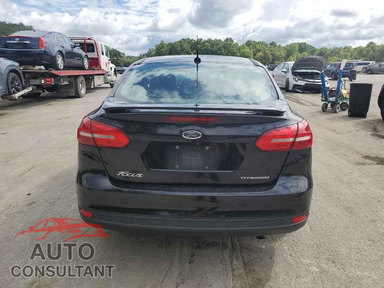 FORD FOCUS 2017 - 1FADP3J22HL218861