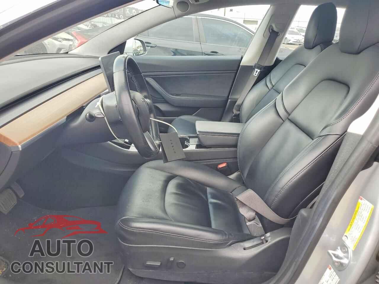 TESLA MODEL 3 2017 - 5YJ3E1EA5HF001874
