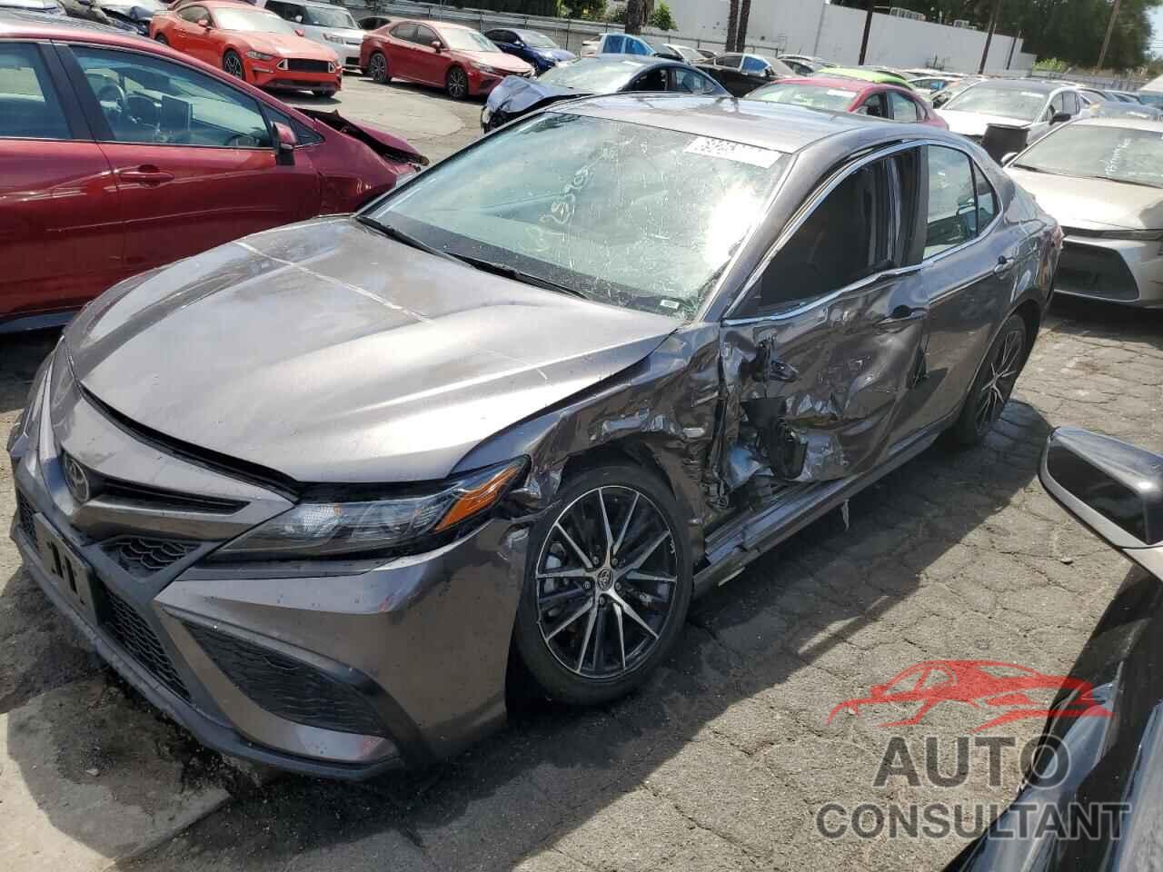 TOYOTA CAMRY 2022 - 4T1G11AK2NU037077