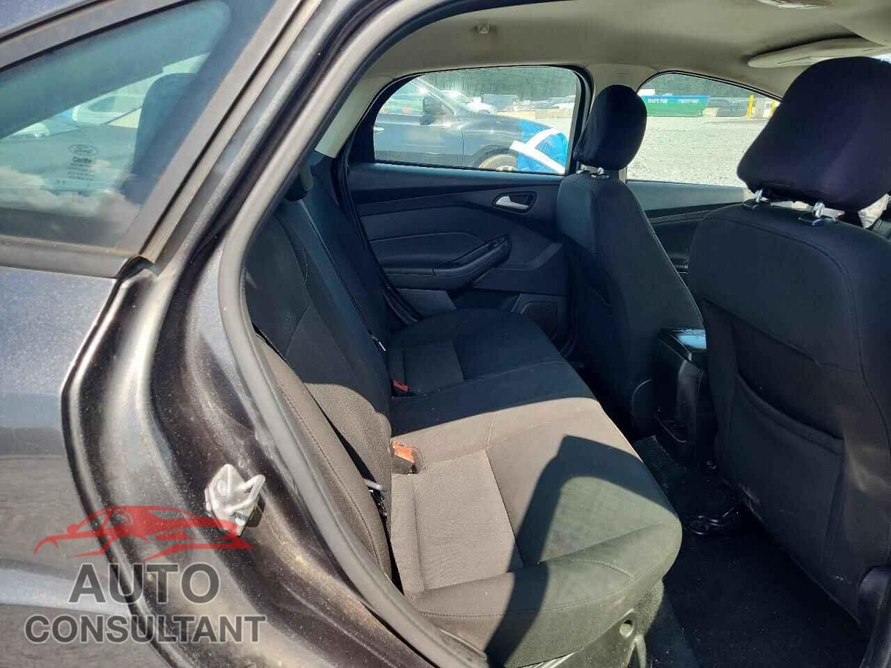 FORD FOCUS 2017 - 1FADP3FE2HL281803
