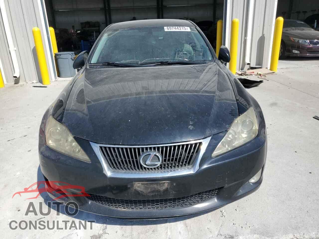 LEXUS IS 2010 - JTHCF5C28A5038620