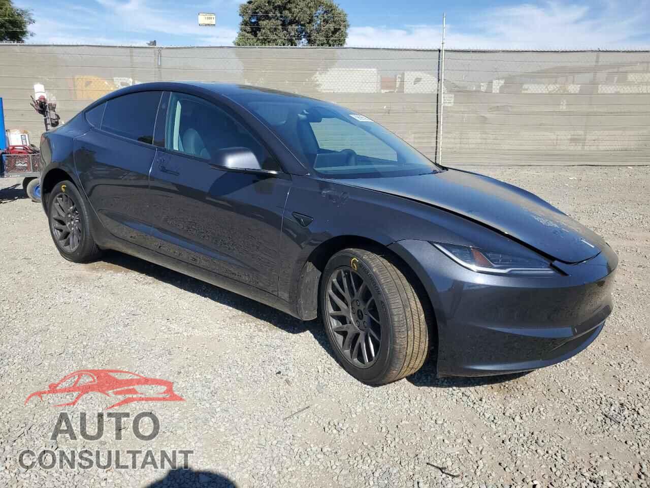 TESLA MODEL 3 2024 - 5YJ3E1EA2RF867887