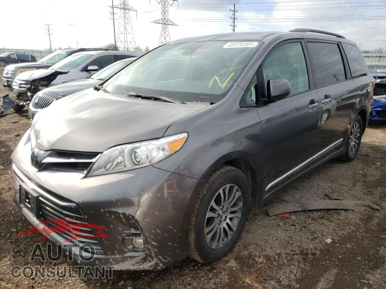 TOYOTA SIENNA 2018 - 5TDYZ3DC5JS963473
