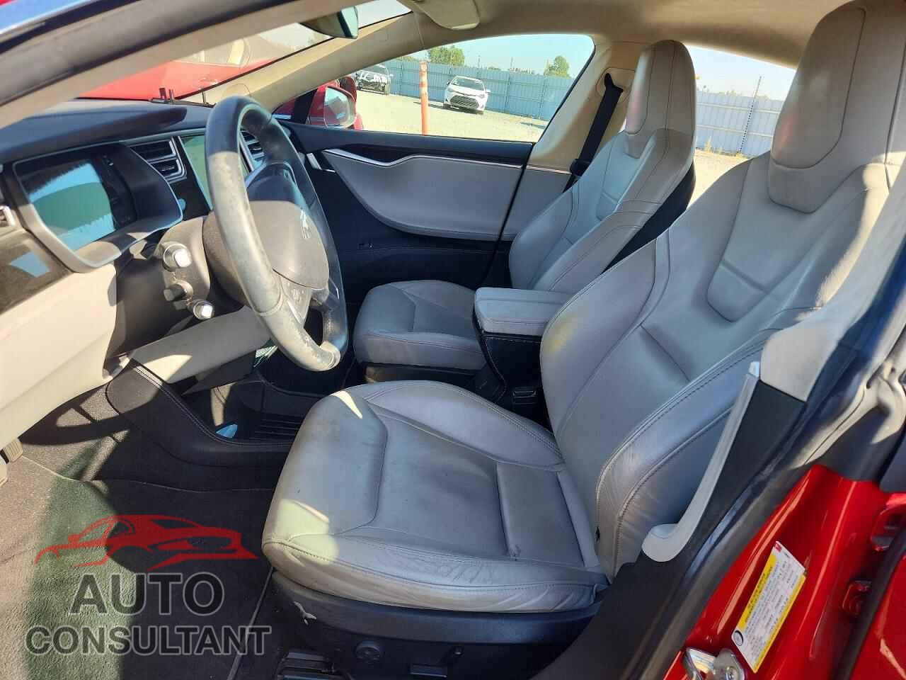 TESLA MODEL S 2015 - 5YJSA1E20FF116086