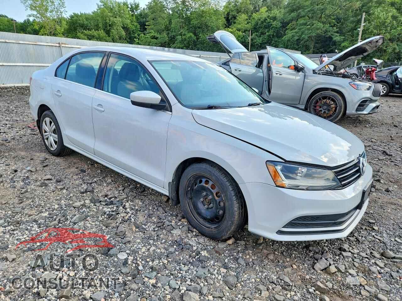 VOLKSWAGEN JETTA 2017 - 3VW2B7AJ7HM260744