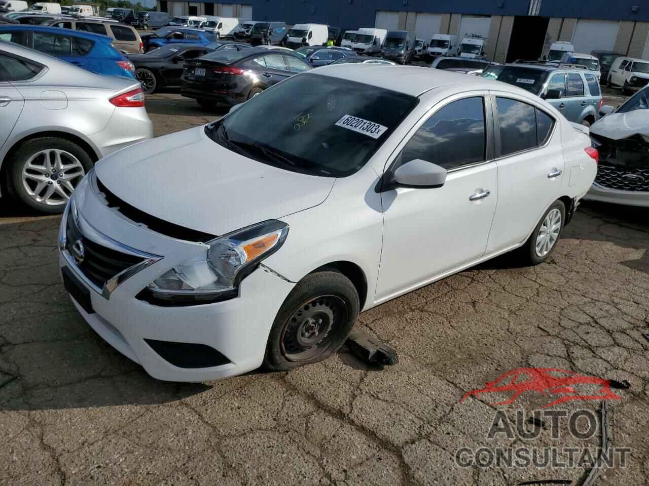 NISSAN VERSA 2019 - 3N1CN7AP1KL843961