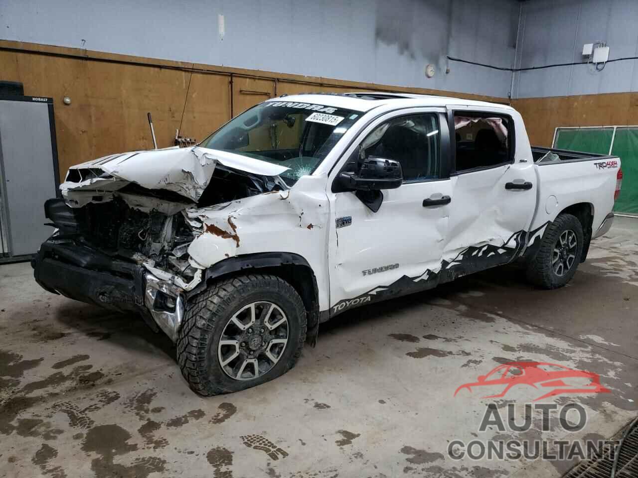 TOYOTA TUNDRA 2019 - 5TFDY5F18KX806251