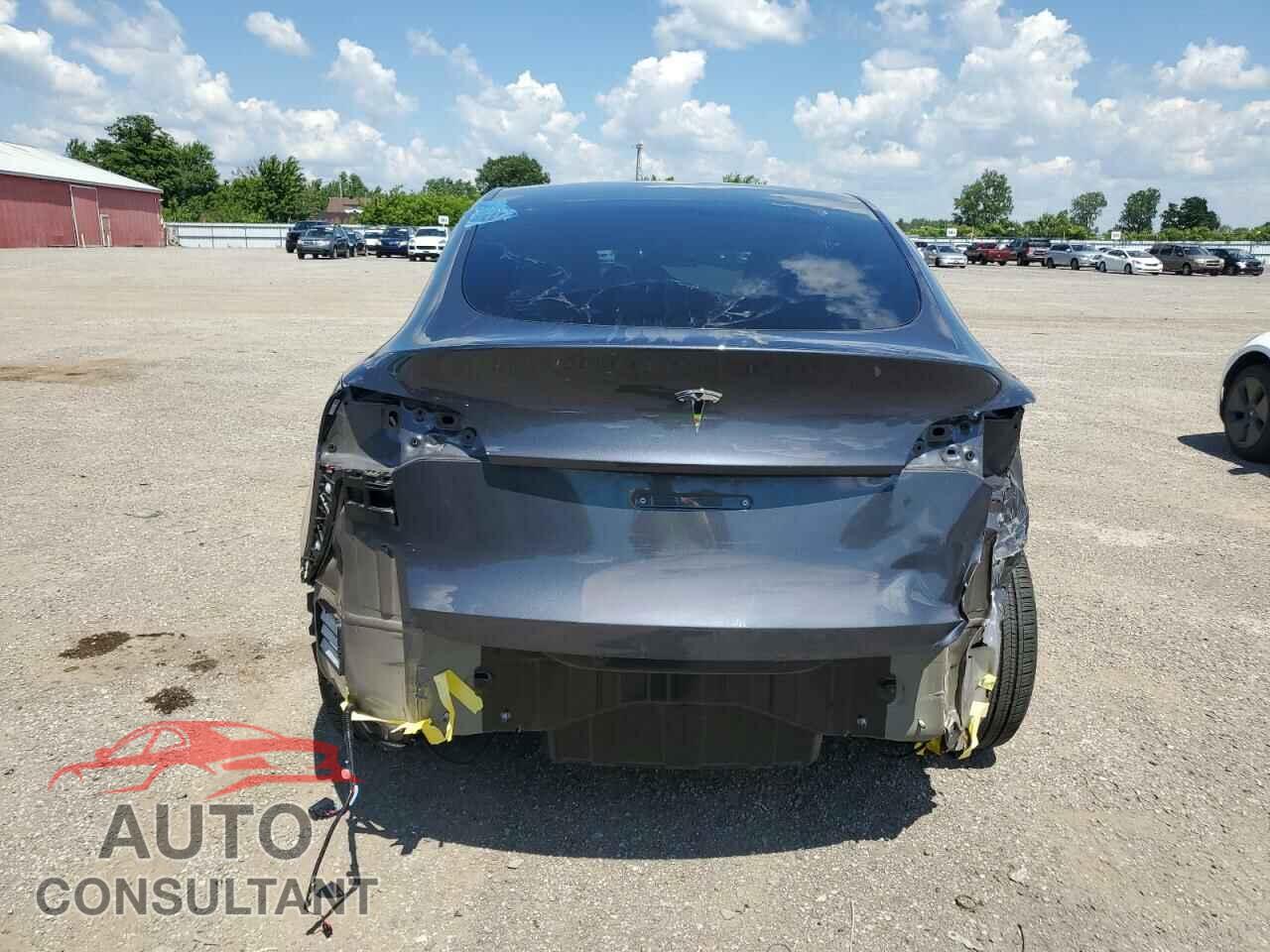 TESLA MODEL Y 2023 - LRWYGDFD1PC057653