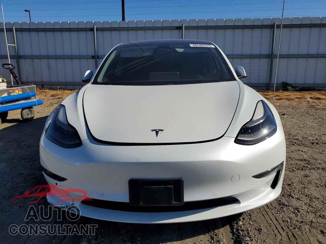 TESLA MODEL 3 2021 - 5YJ3E1EB4MF019432