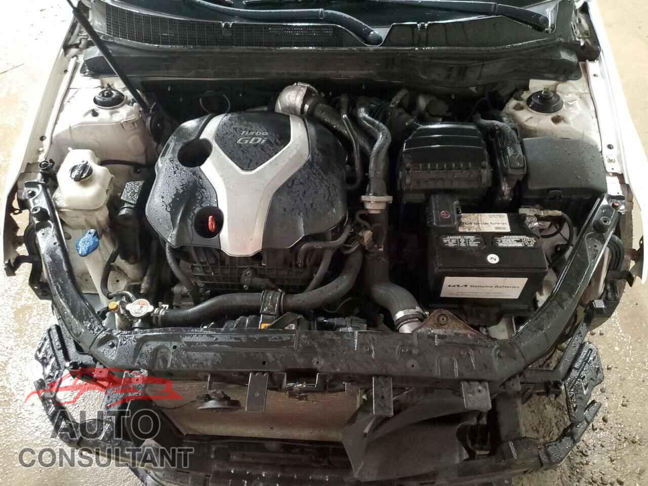 KIA OPTIMA 2013 - 5XXGR4A6XDG139412