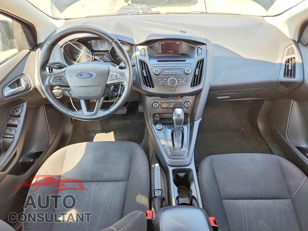 FORD FOCUS 2015 - 1FADP3K2XFL384461