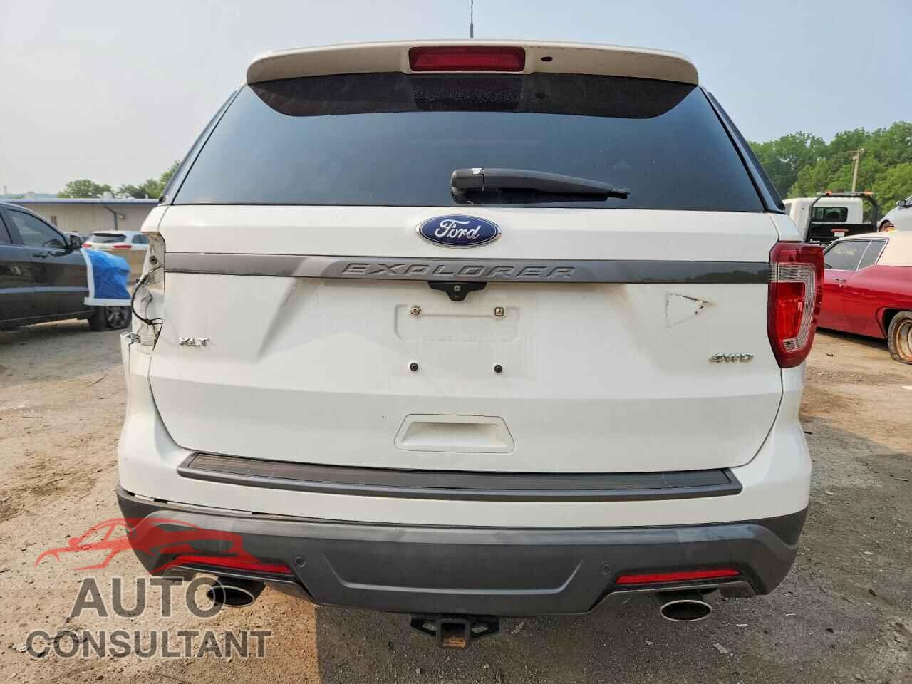 FORD EXPLORER 2018 - 1FM5K8D86JGA61520