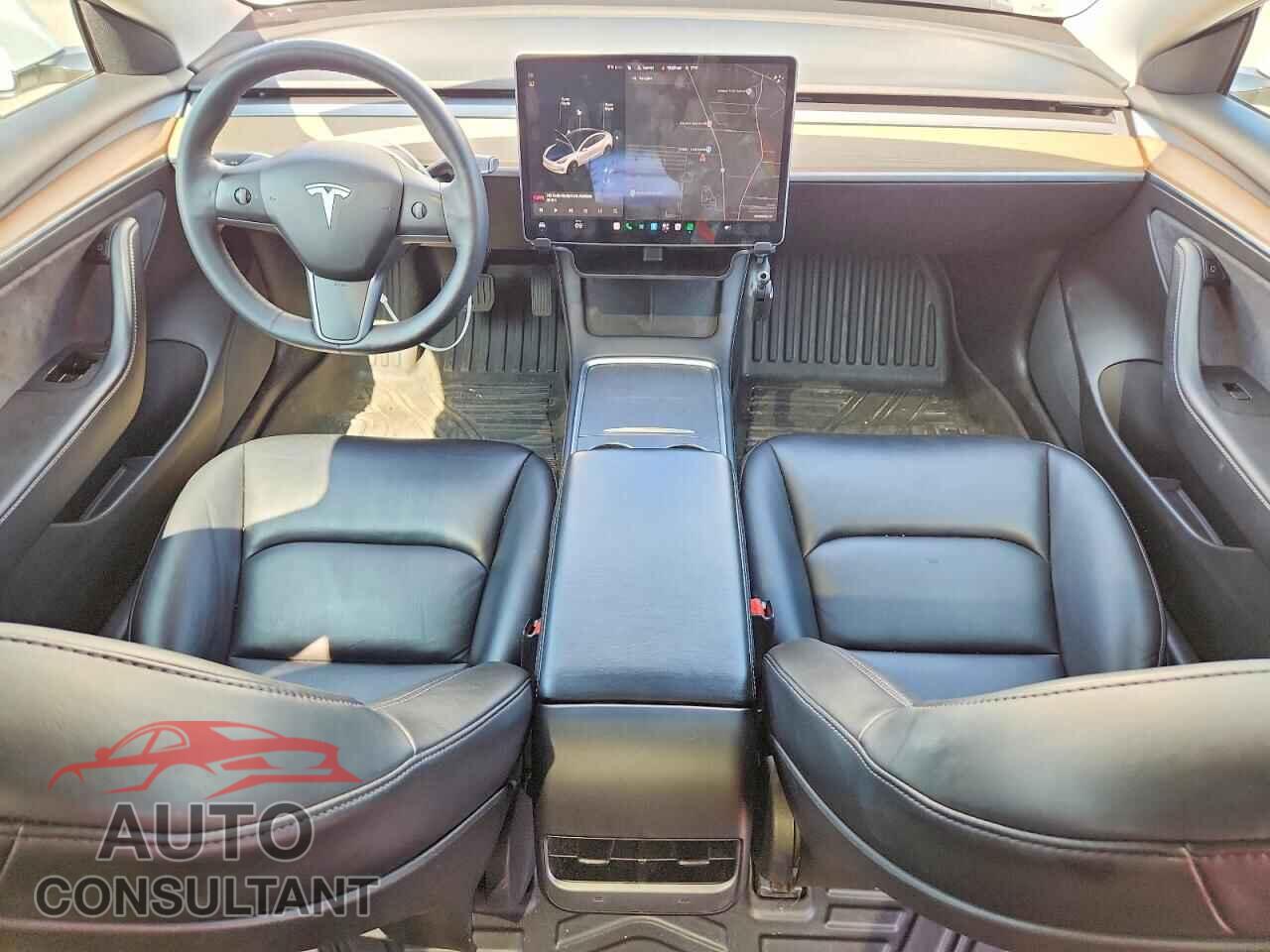 TESLA MODEL 3 2021 - 5YJ3E1EA0MF090103