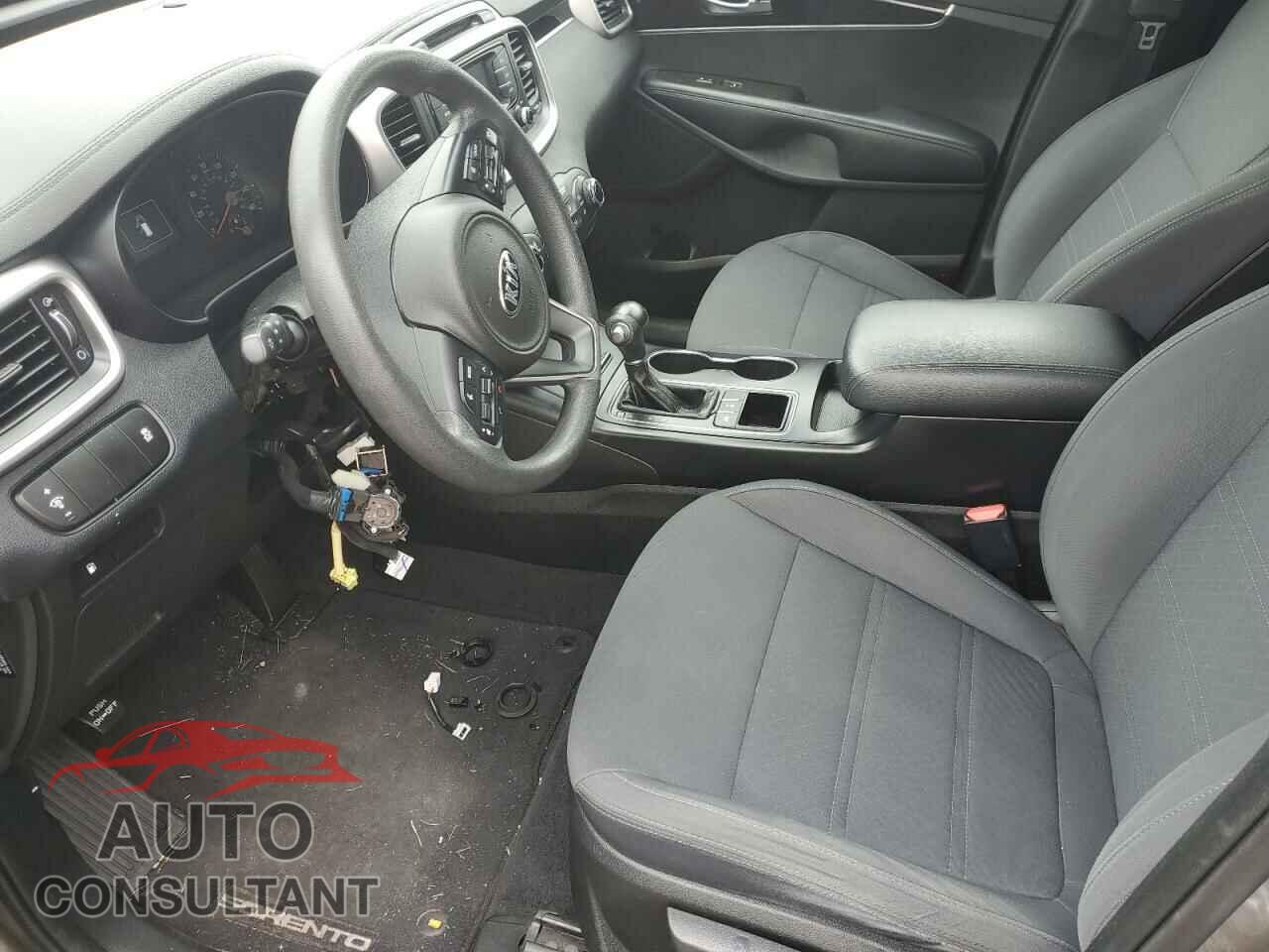 KIA SORENTO 2018 - 5XYPGDA59JG409976