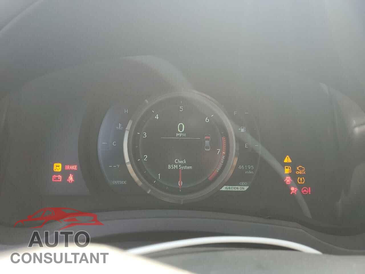 LEXUS IS 2014 - JTHBF1D20E5035428