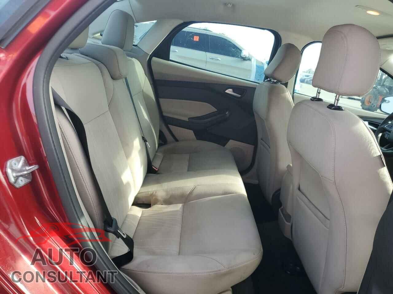 FORD FOCUS 2016 - 1FADP3F25GL376795