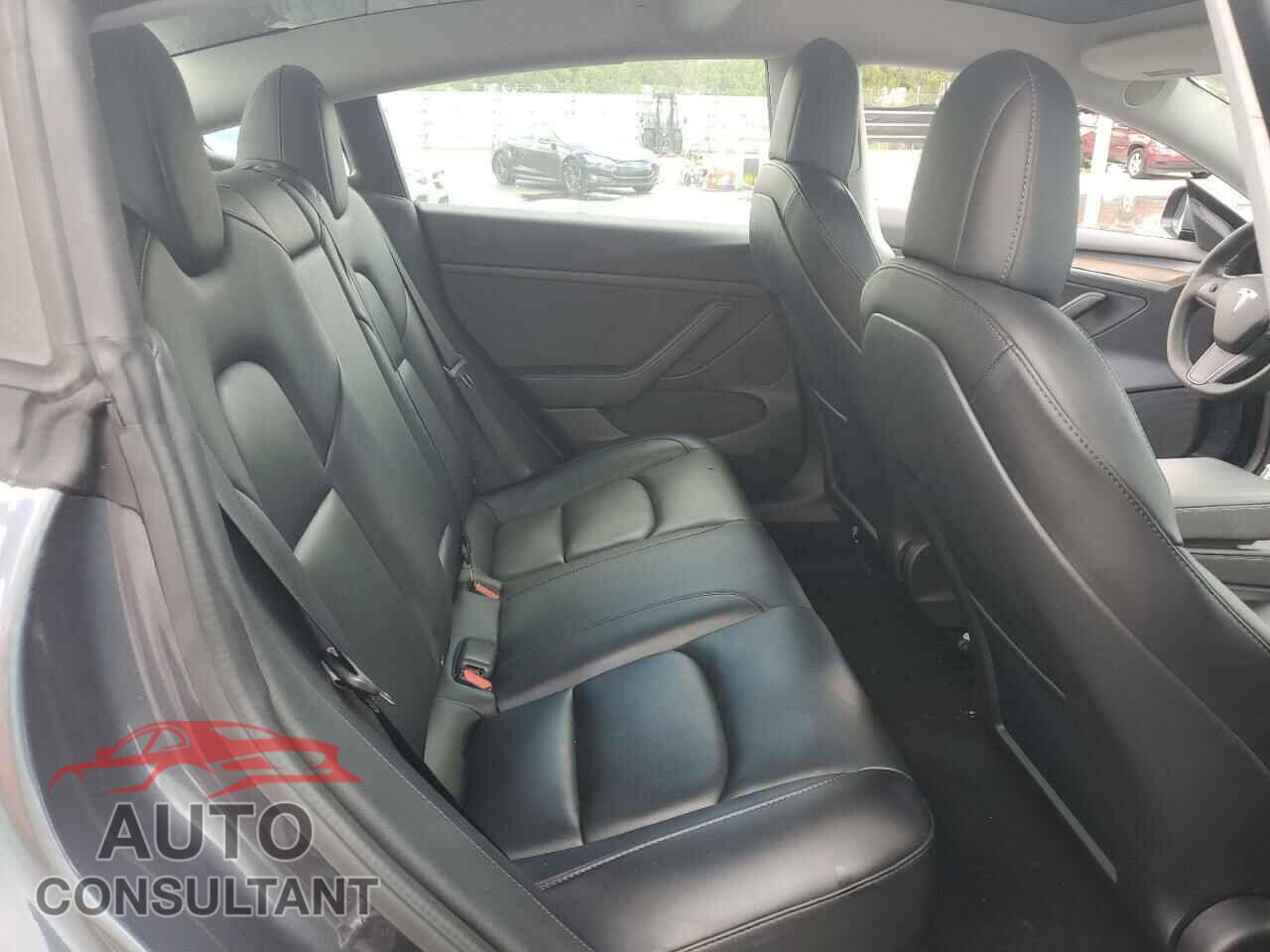 TESLA MODEL 3 2021 - 5YJ3E1EAXMF090416