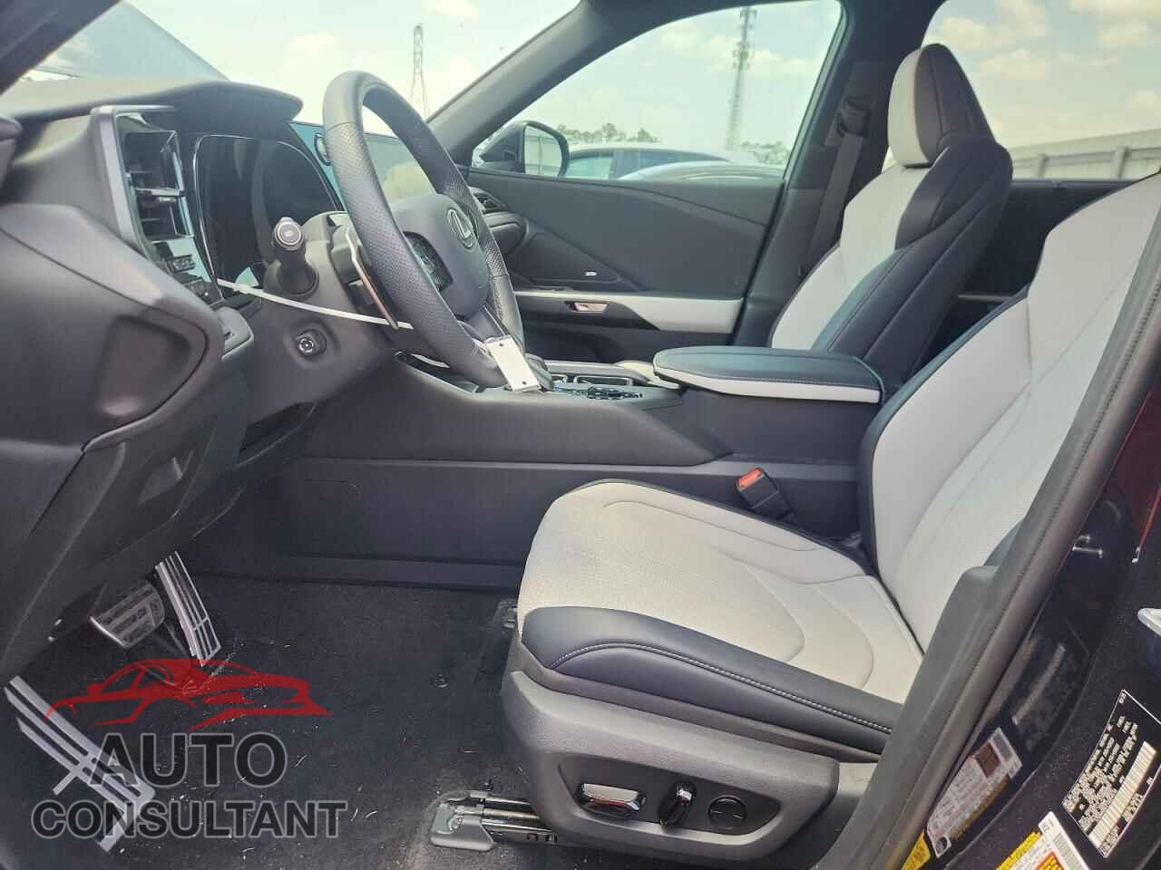LEXUS UNKNOWN 2026 - 5TDAAAB62TS054510