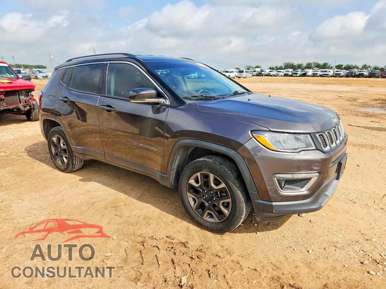 JEEP COMPASS 2018 - 3C4NJDCB5JT337601