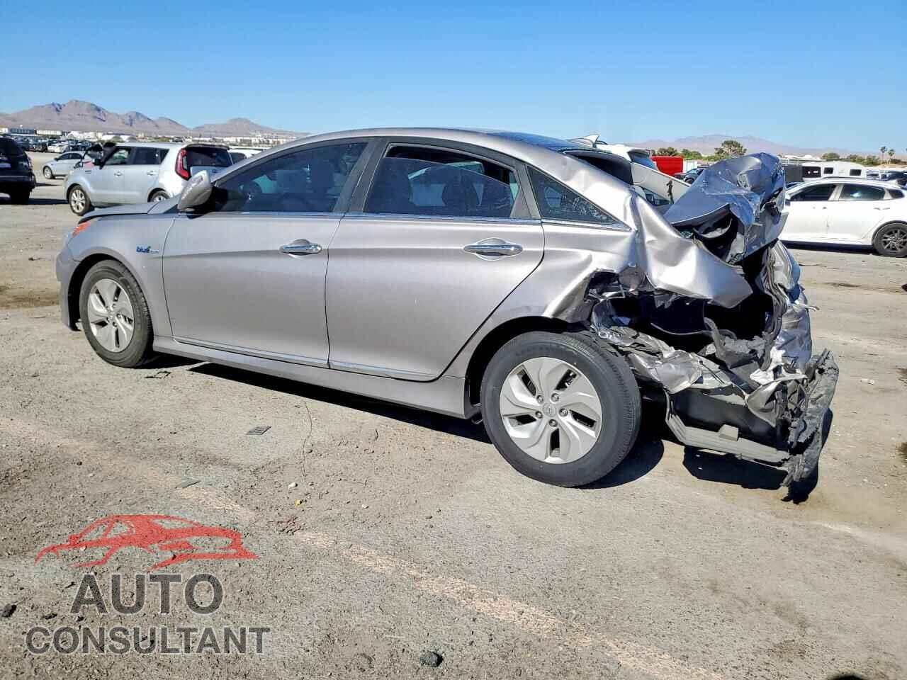 HYUNDAI SONATA 2013 - KMHEC4A40DA075590