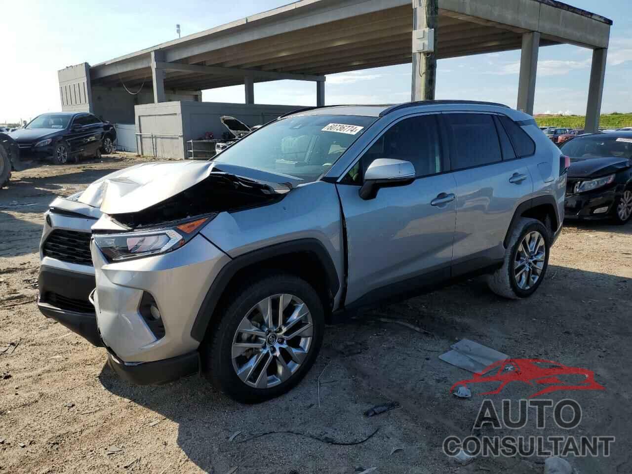 TOYOTA RAV4 2020 - 2T3C1RFV6LW090336