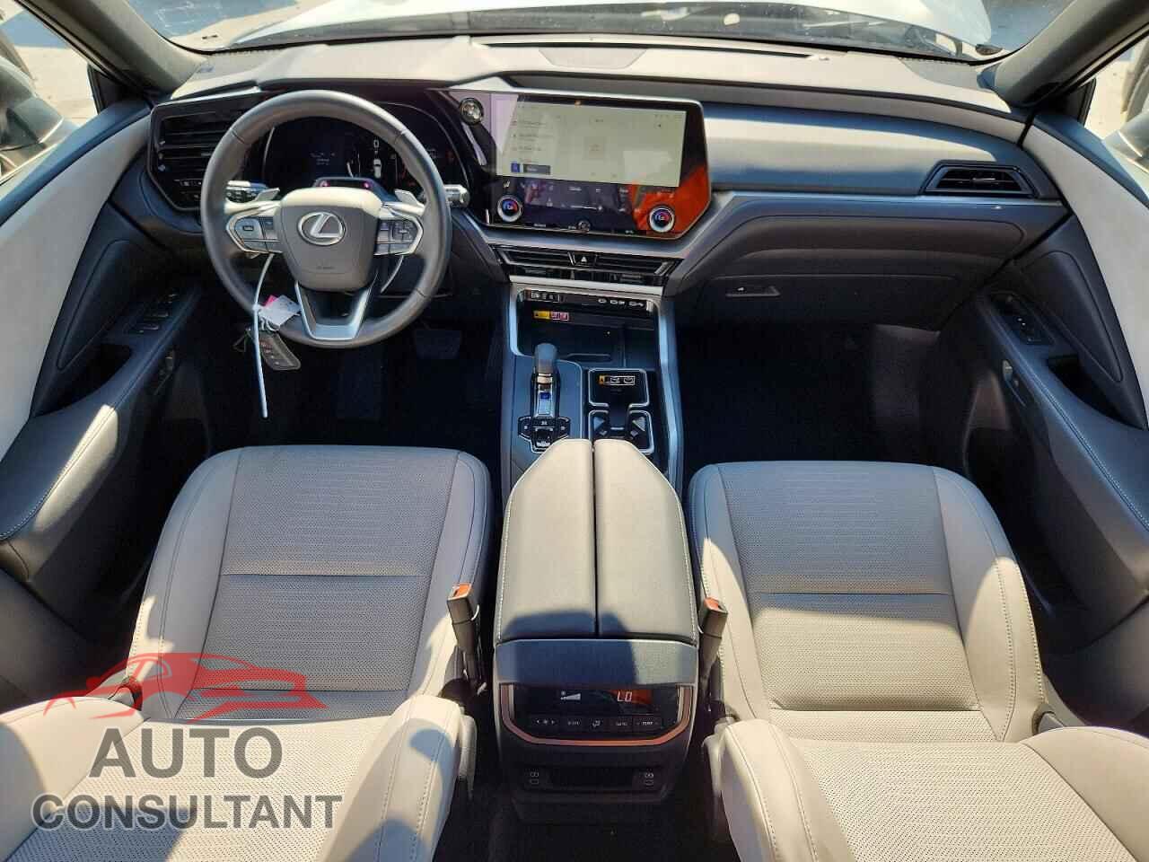 LEXUS UNKNOWN 2025 - 5TDAAAA64SS017295