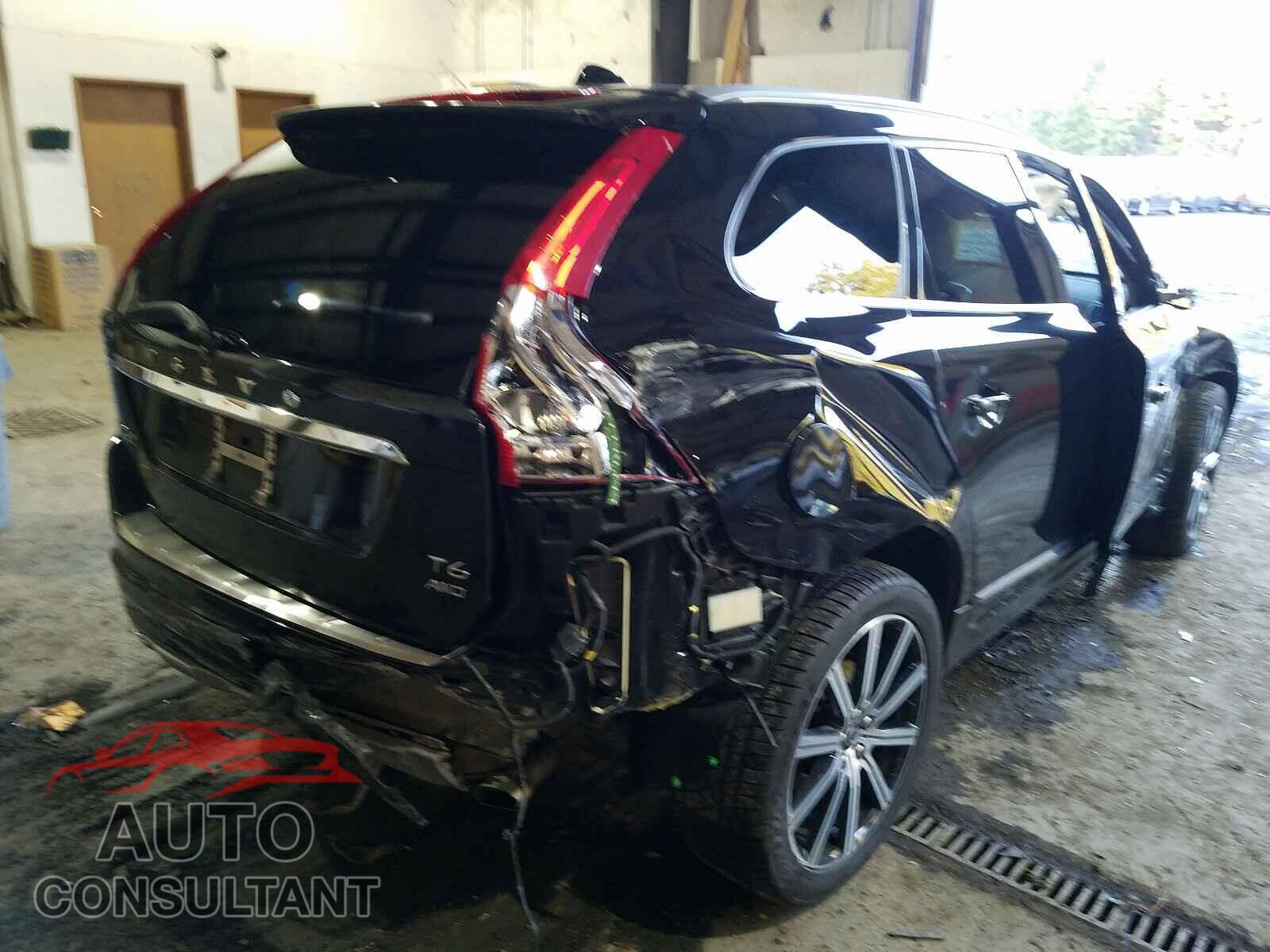 VOLVO XC60 2017 - YV449MRU2H2038895