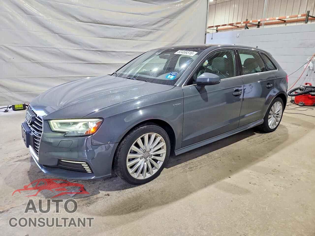 AUDI A3 2017 - WAUTPBFF3HA088321