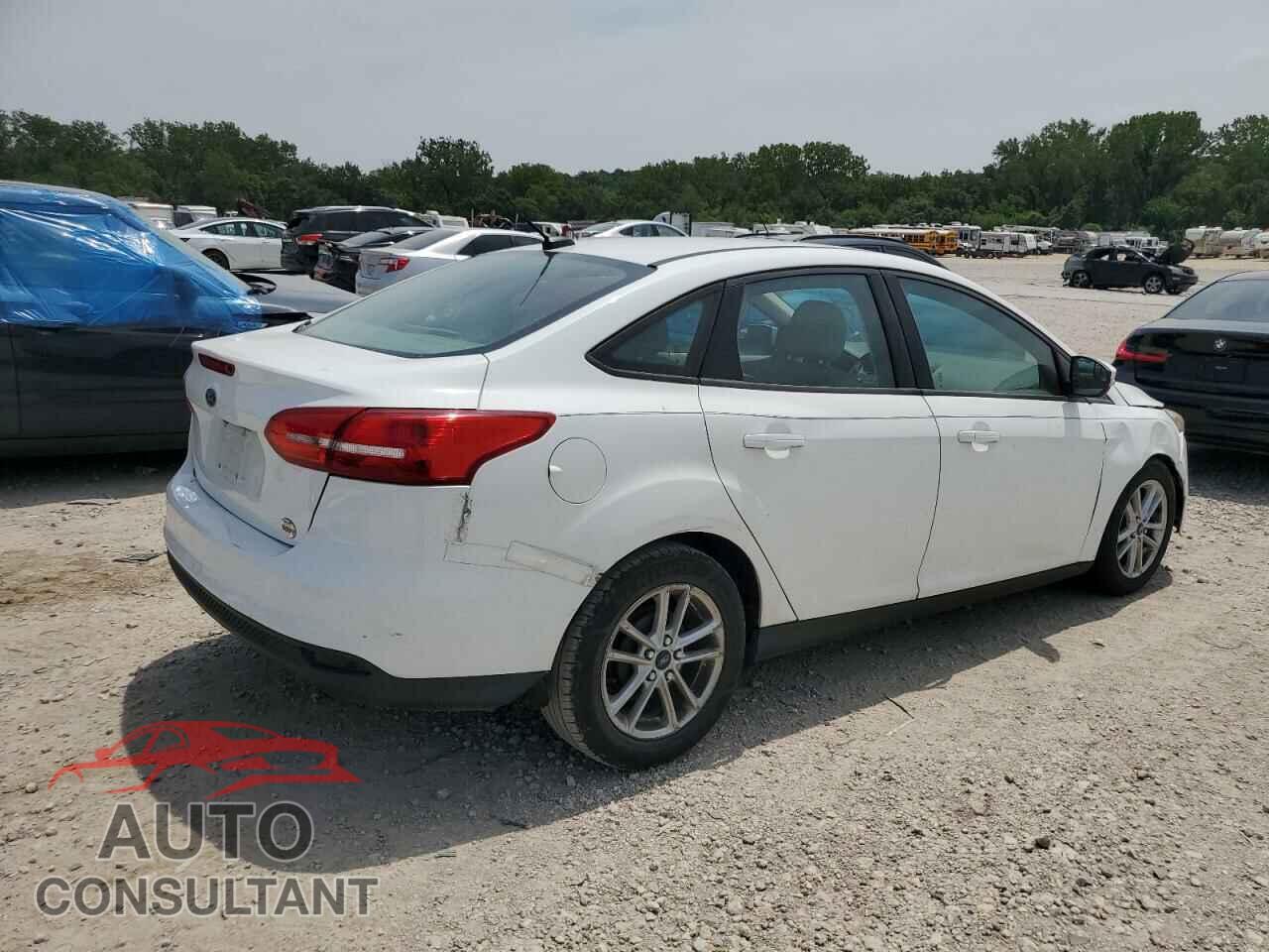 FORD FOCUS 2016 - 1FADP3F25GL404899