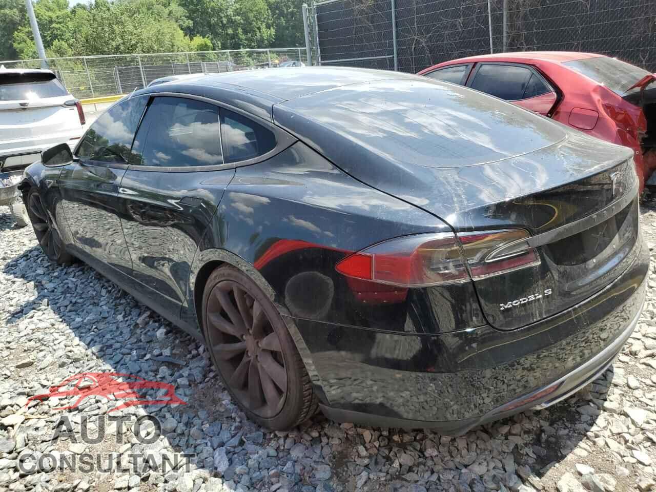 TESLA MODEL S 2013 - 5YJSA1DP4DFP13557