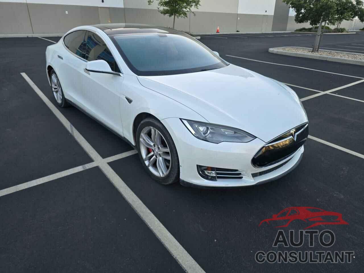 TESLA MODEL S 2012 - 5YJSA1CN1CFP02658