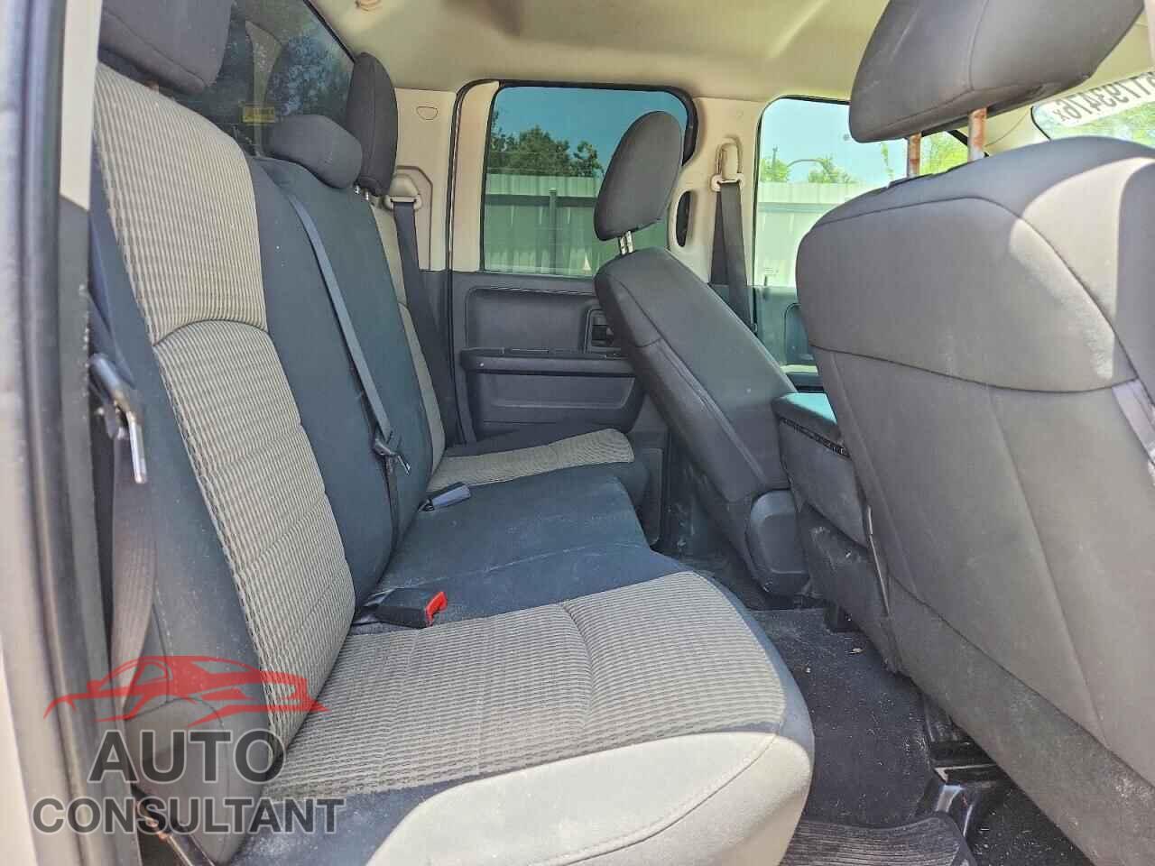 DODGE RAM 1500 2012 - 1C6RD7FT1CS308459
