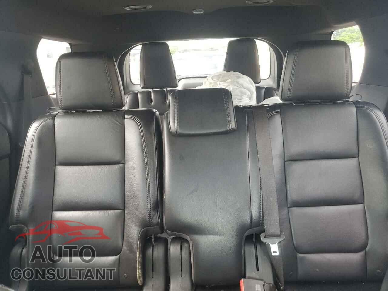 FORD EXPLORER 2011 - 1FMHK8D88BGA34236
