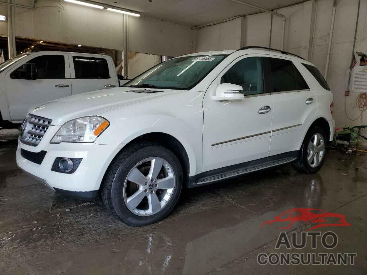 MERCEDES-BENZ M-CLASS 2011 - 4JGBB8GB0BA702451