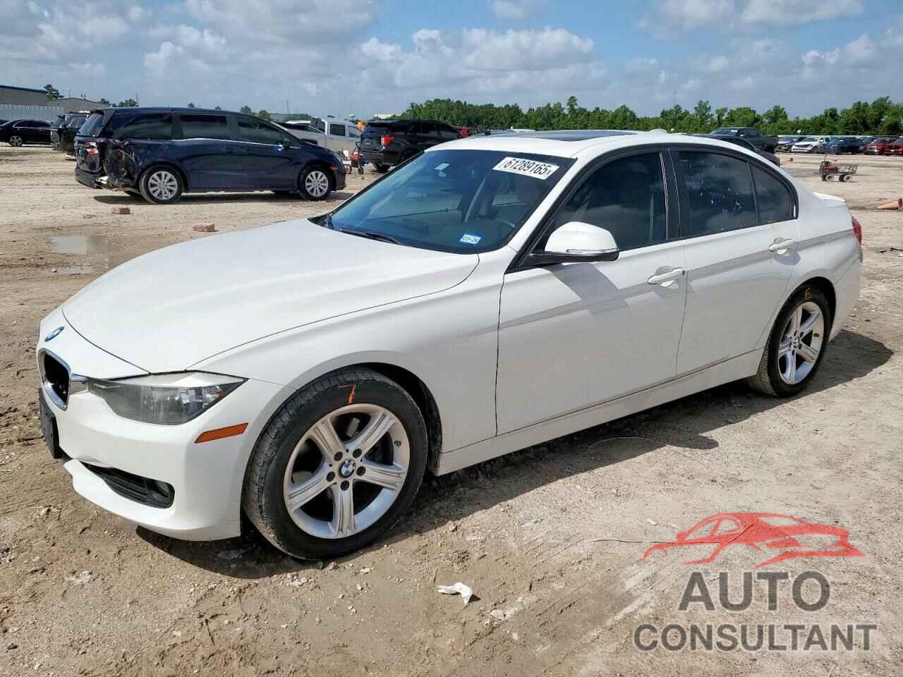 BMW 3 SERIES 2014 - WBA3B1C53EP678693