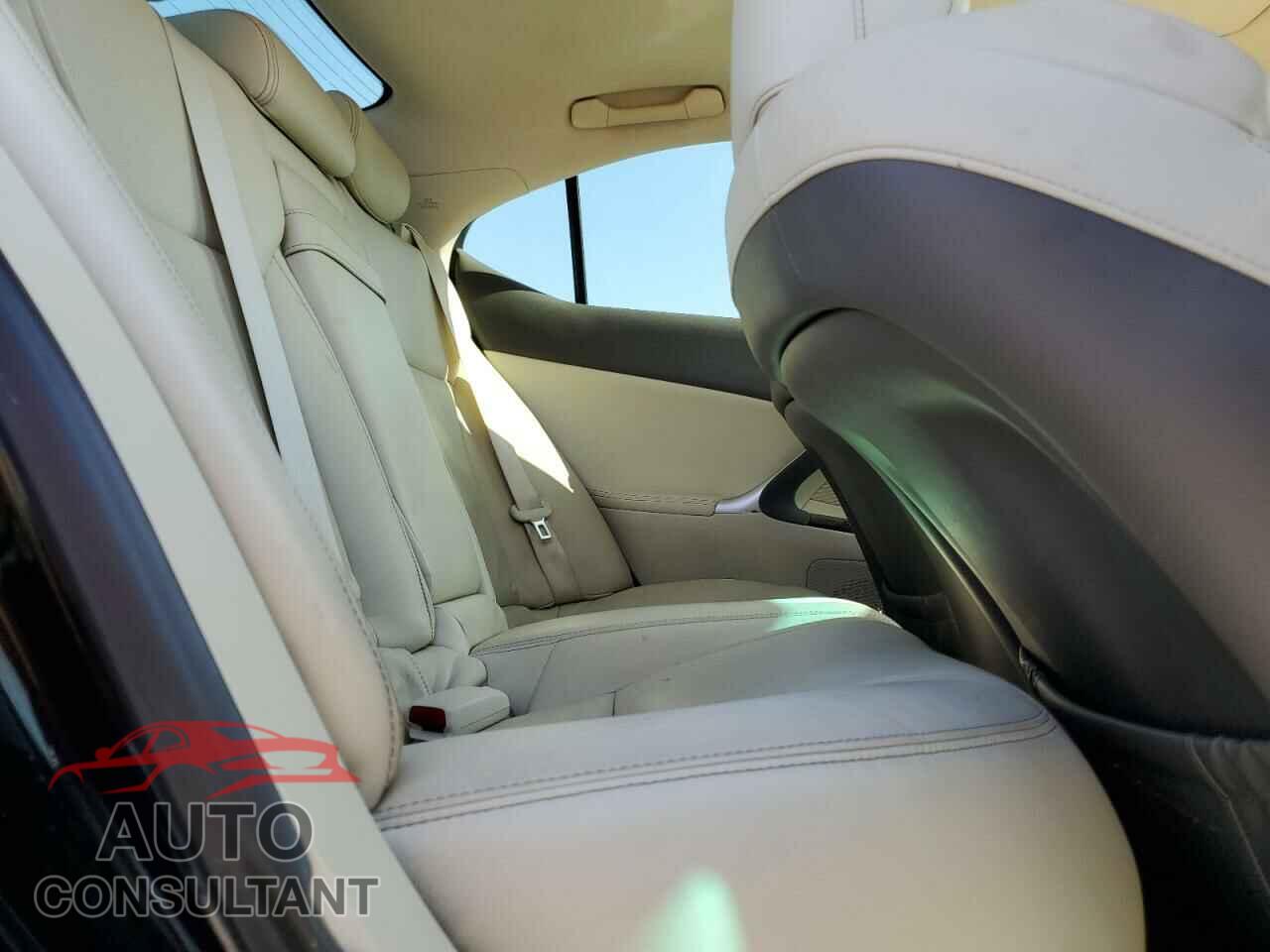 LEXUS IS 2012 - JTHBF5C2XC5180644