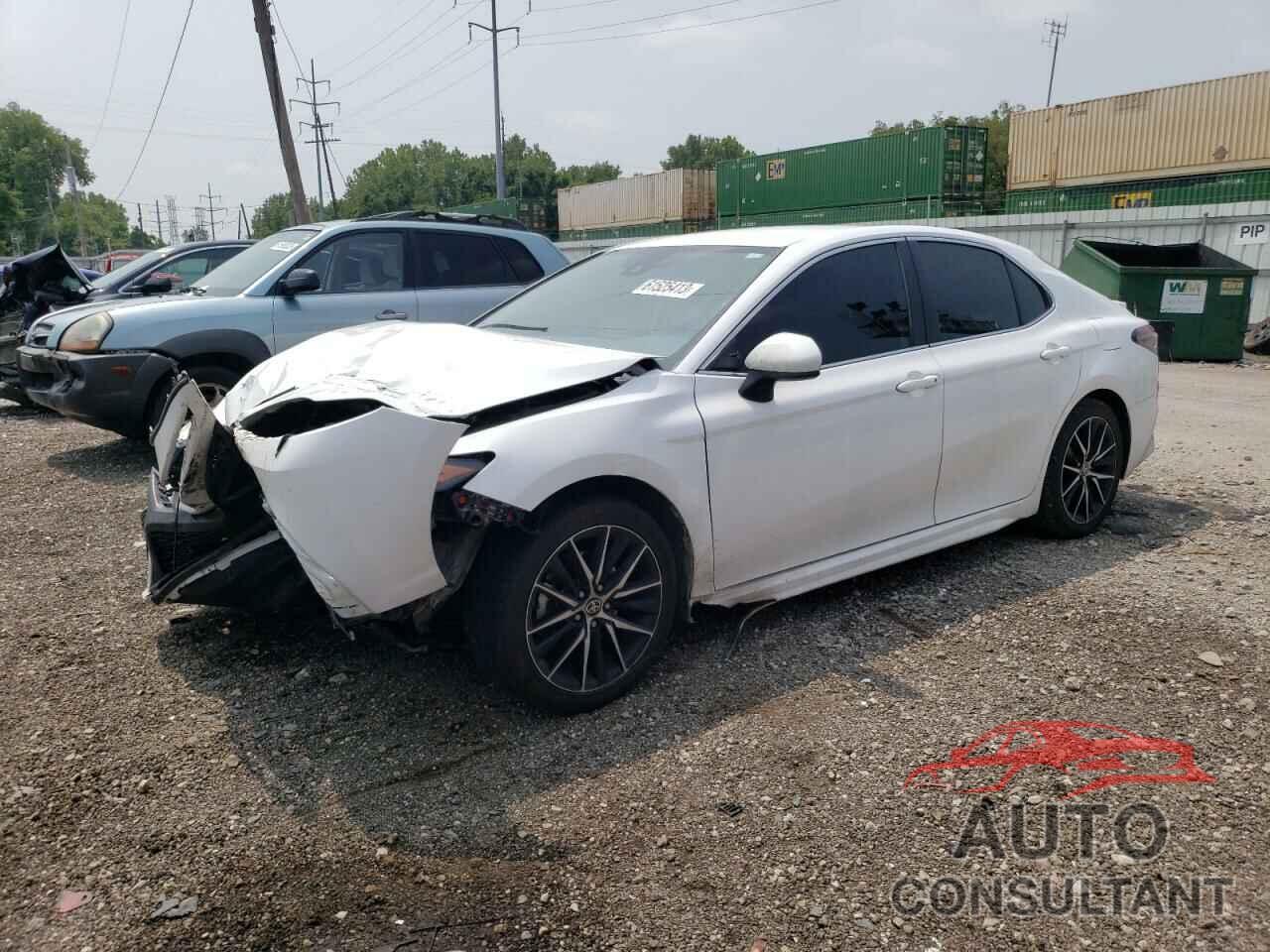 TOYOTA CAMRY 2021 - 4T1G11AKXMU605588
