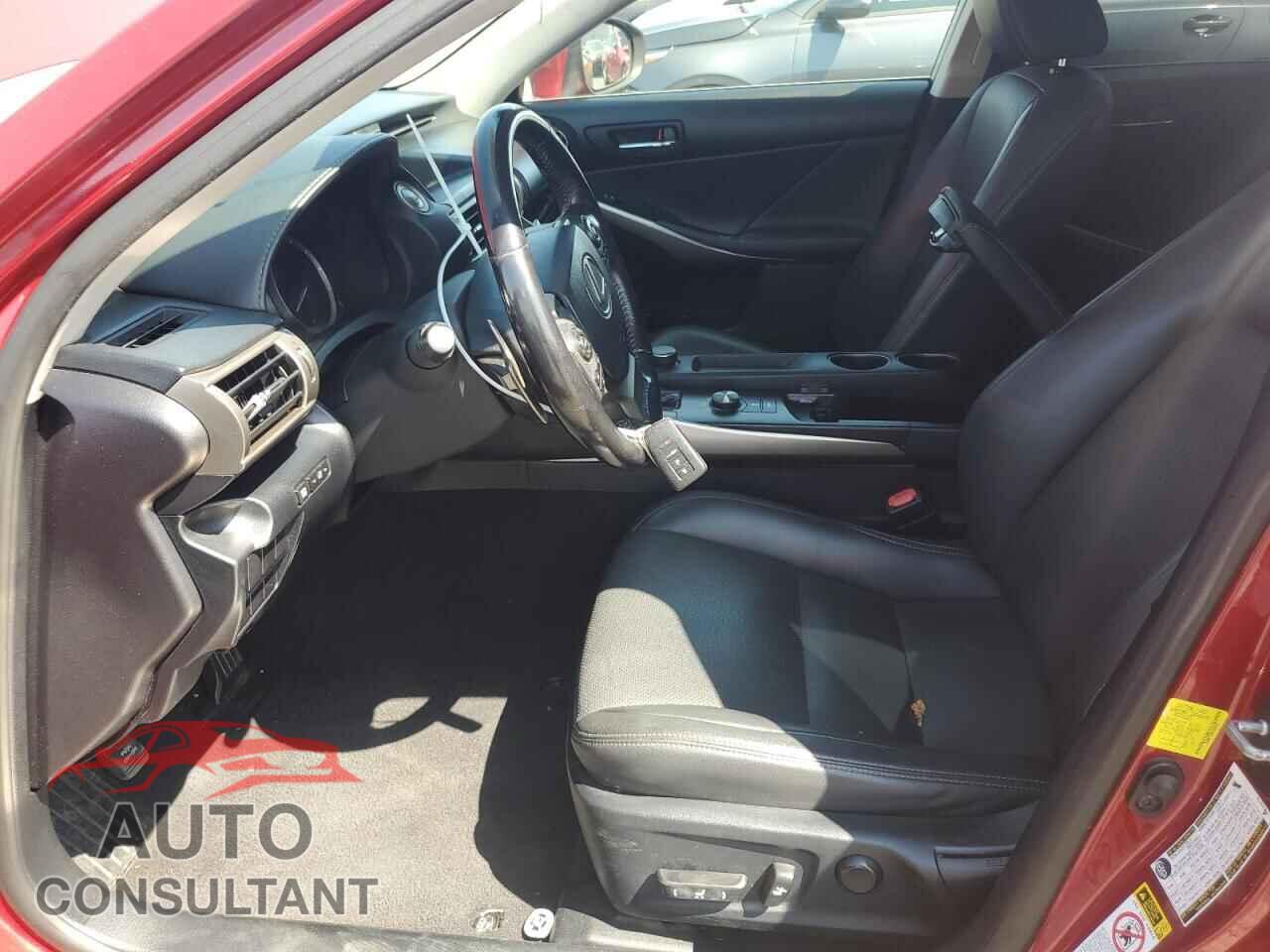 LEXUS IS 2015 - JTHBF1D20F5070942