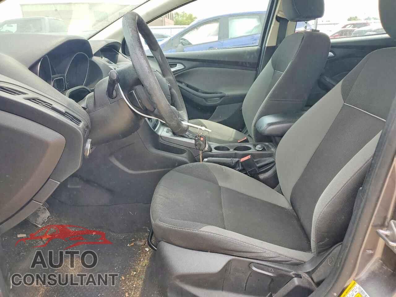 FORD FOCUS 2014 - 1FADP3K2XEL362877