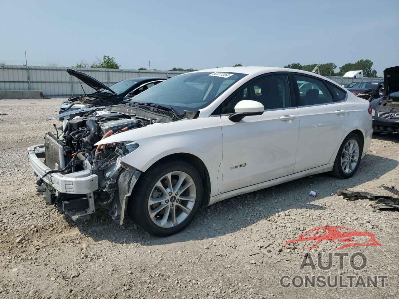 FORD FUSION 2019 - 3FA6P0LU9KR147575