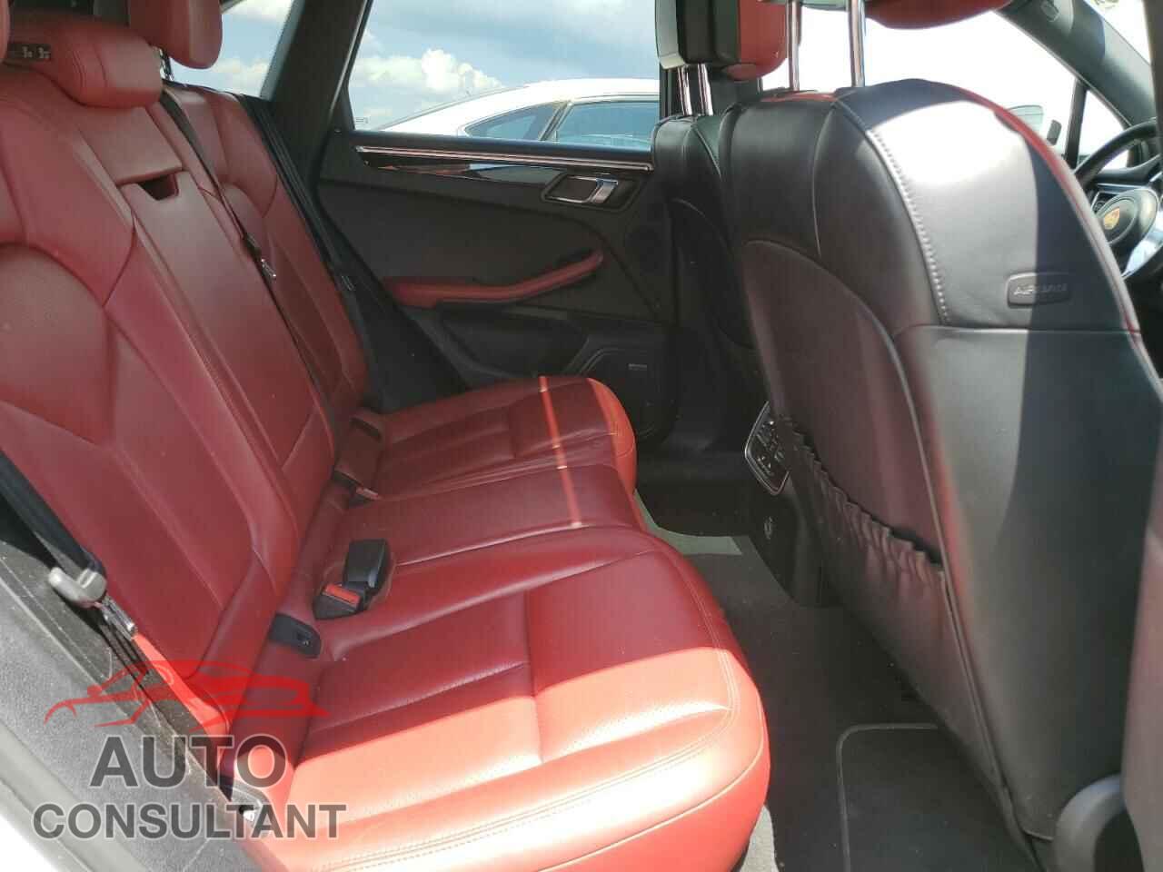 PORSCHE MACAN 2018 - WP1AA2A56JLB13473