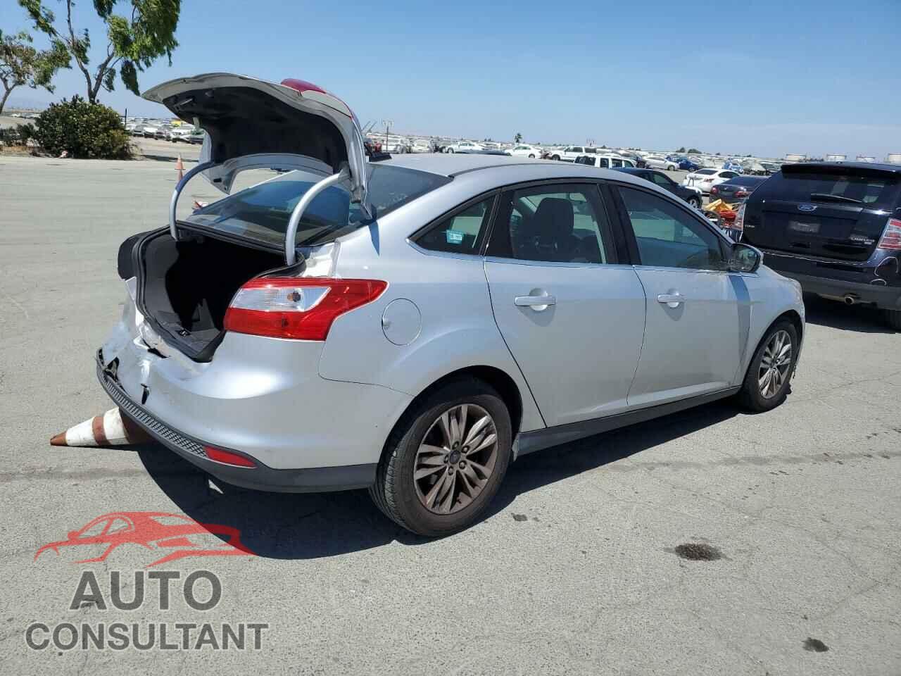 FORD FOCUS 2012 - 1FAHP3H20CL200391