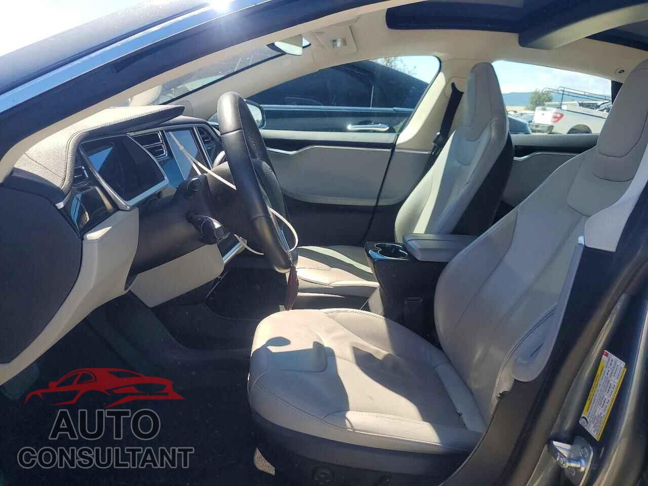 TESLA MODEL S 2013 - 5YJSA1AG9DFP04034