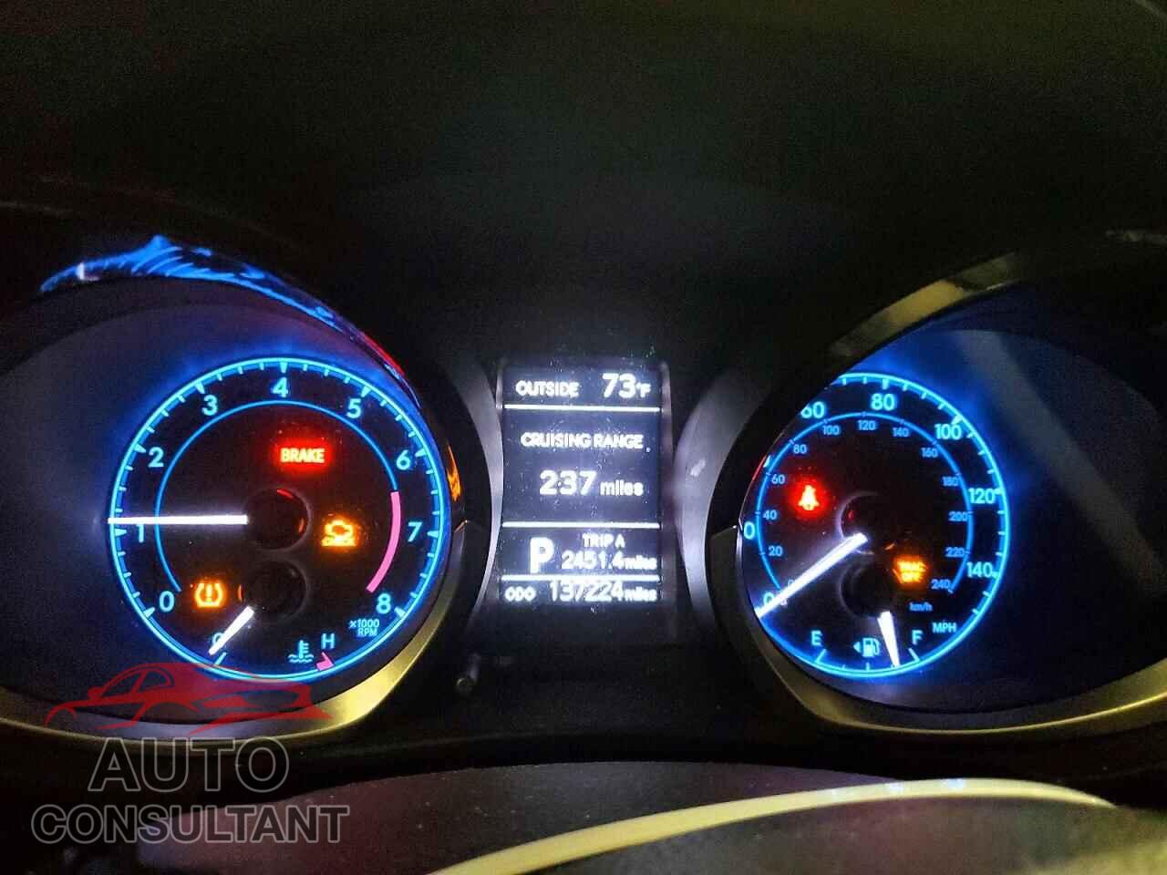 TOYOTA COROLLA 2014 - 2T1BURHEXEC068742