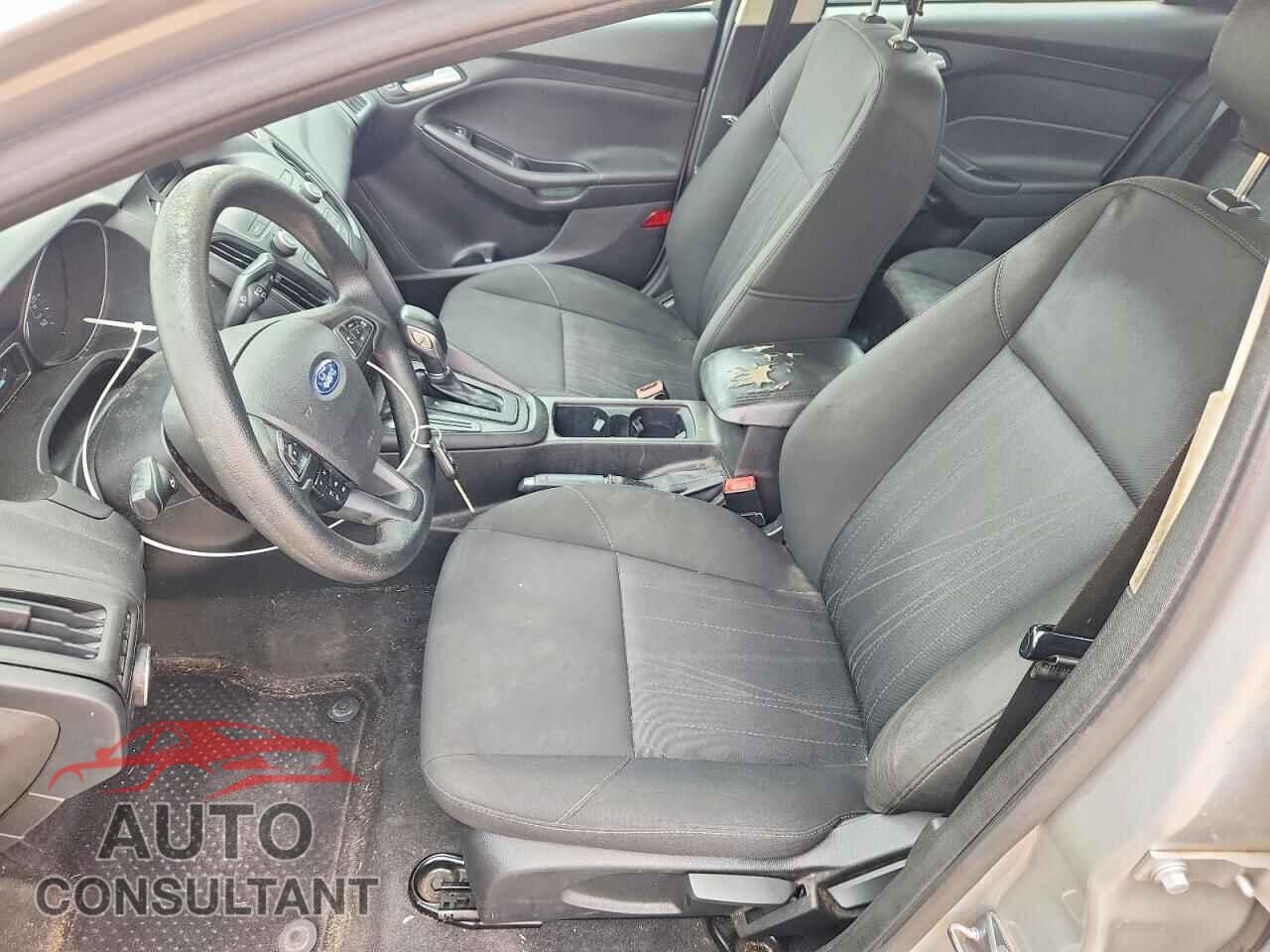 FORD FOCUS 2018 - 1FADP3F28JL226655