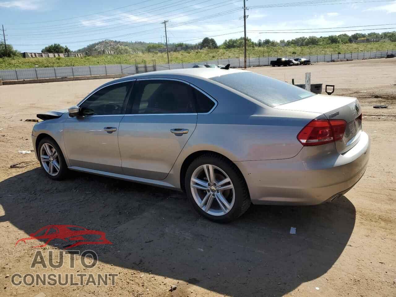 VOLKSWAGEN PASSAT 2014 - 1VWBN7A32EC042930